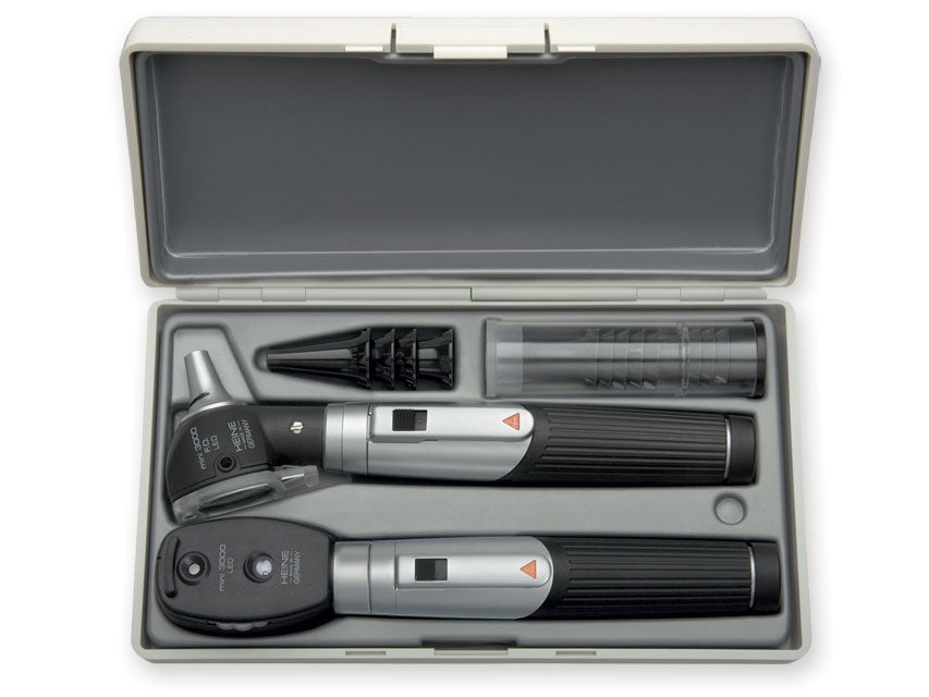Set Heine Mini 3000 LED a F.o. Oto + Oftalmoscopio - Nero - D-886.11.021
