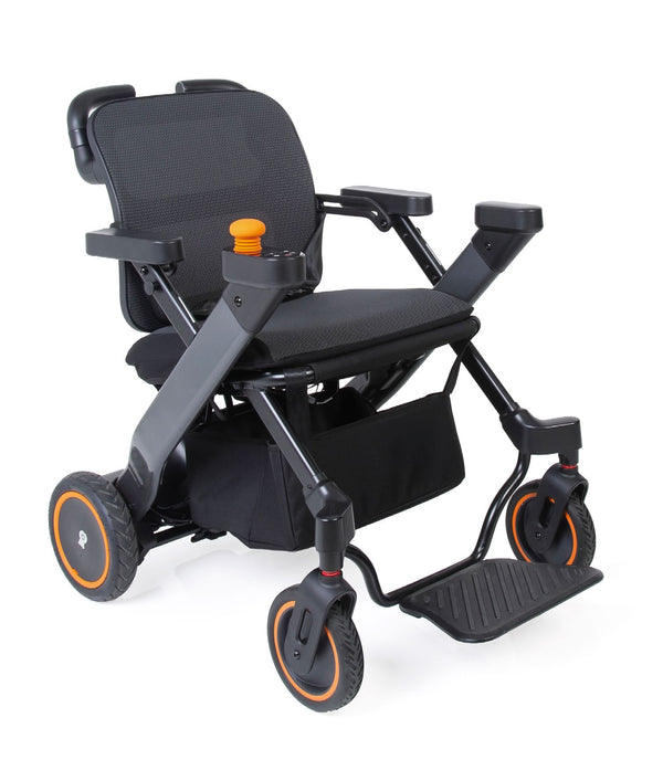 Carrozzina elettrica Mobility 760 - vista 3/4, sfondo bianco