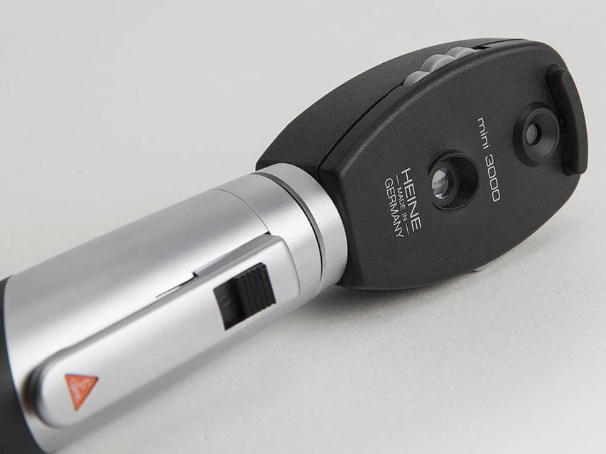 Oftalmoscopio Heine Mini 3000 a F.o. - Manico Ricaricabile - Nero - immagine 1