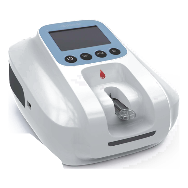 NX-102, coagulometro veterinario portatile PT, aPTT e fibrinogeno, su sfondo bianco